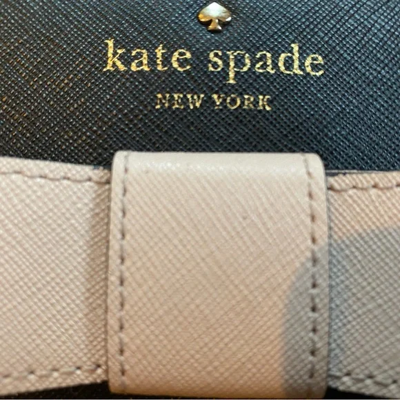 Kate Spade Bow Wallet - Picture 5 of 5